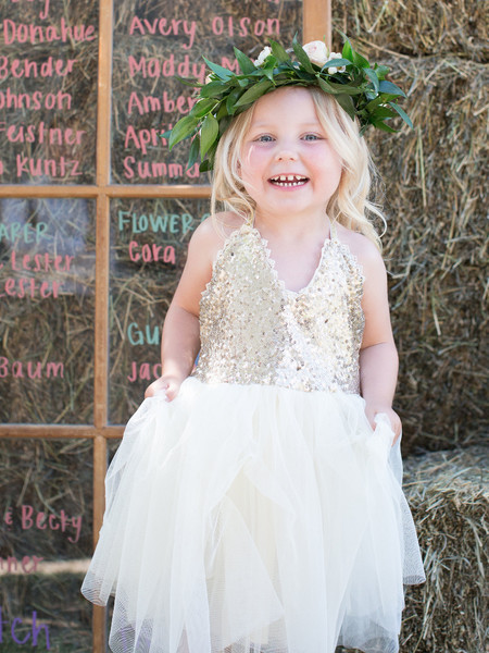 Rustic Barn Wedding in South Dakota's Black Hills