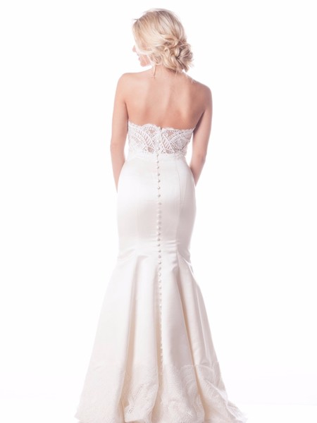 Olia Zavozina Spring 2017 Bridal Collection: Confidence & Luxury