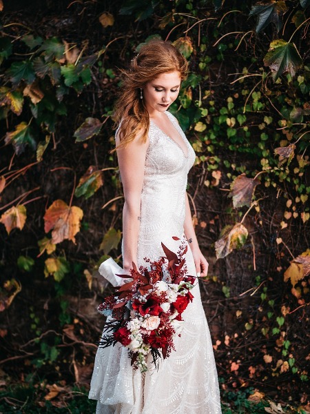 Red Wedding Perfection: Claire & Travis' Modern Omaha Celebration