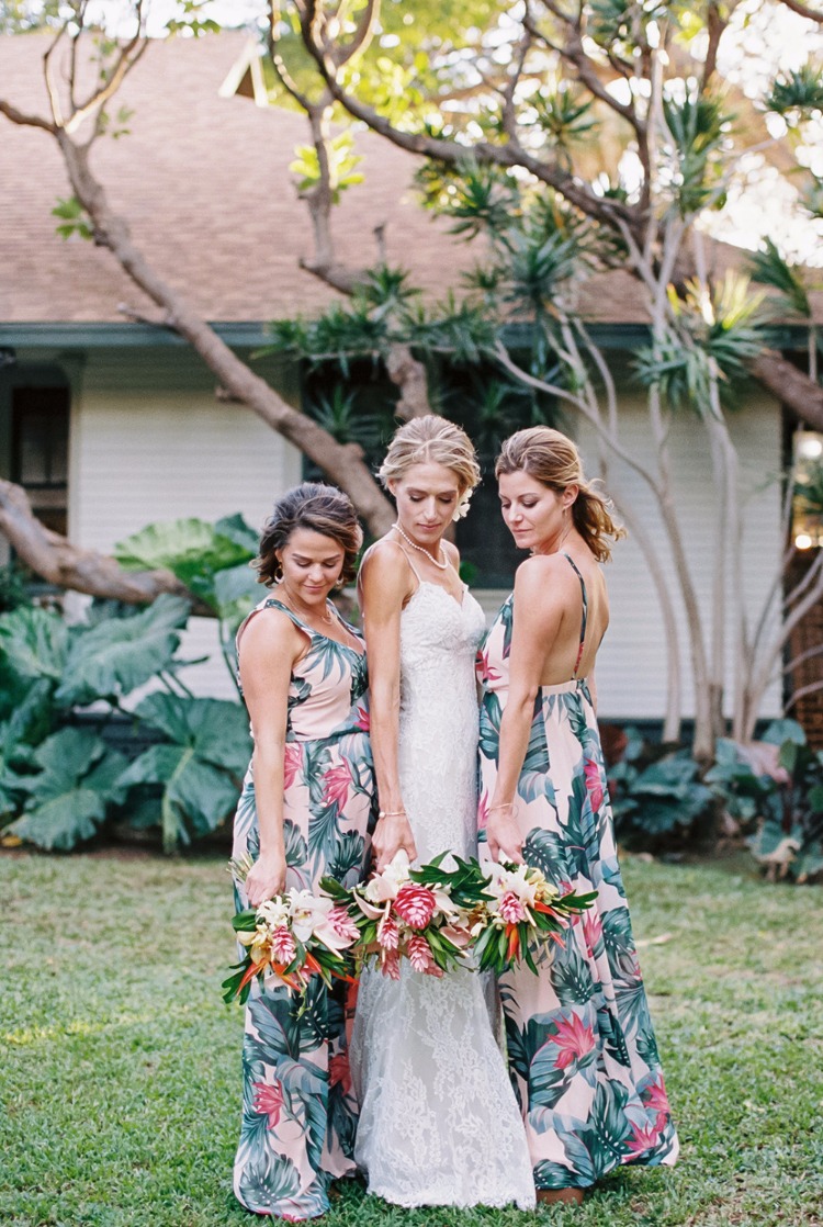 Tropical Wedding Inspiration: Dresses, Invitations & More!