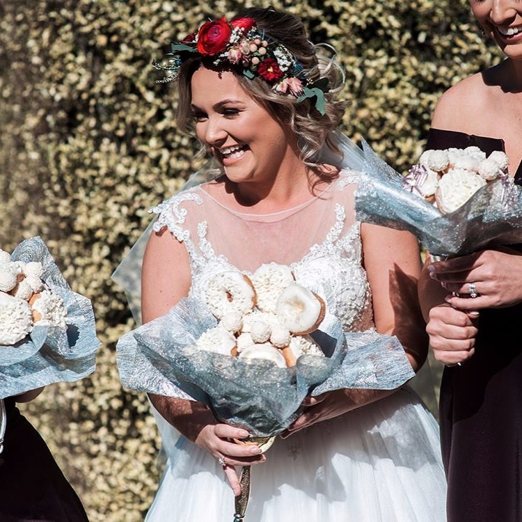 Donut Wedding Bouquets: A Sweet & Unique Trend Takes Over!
