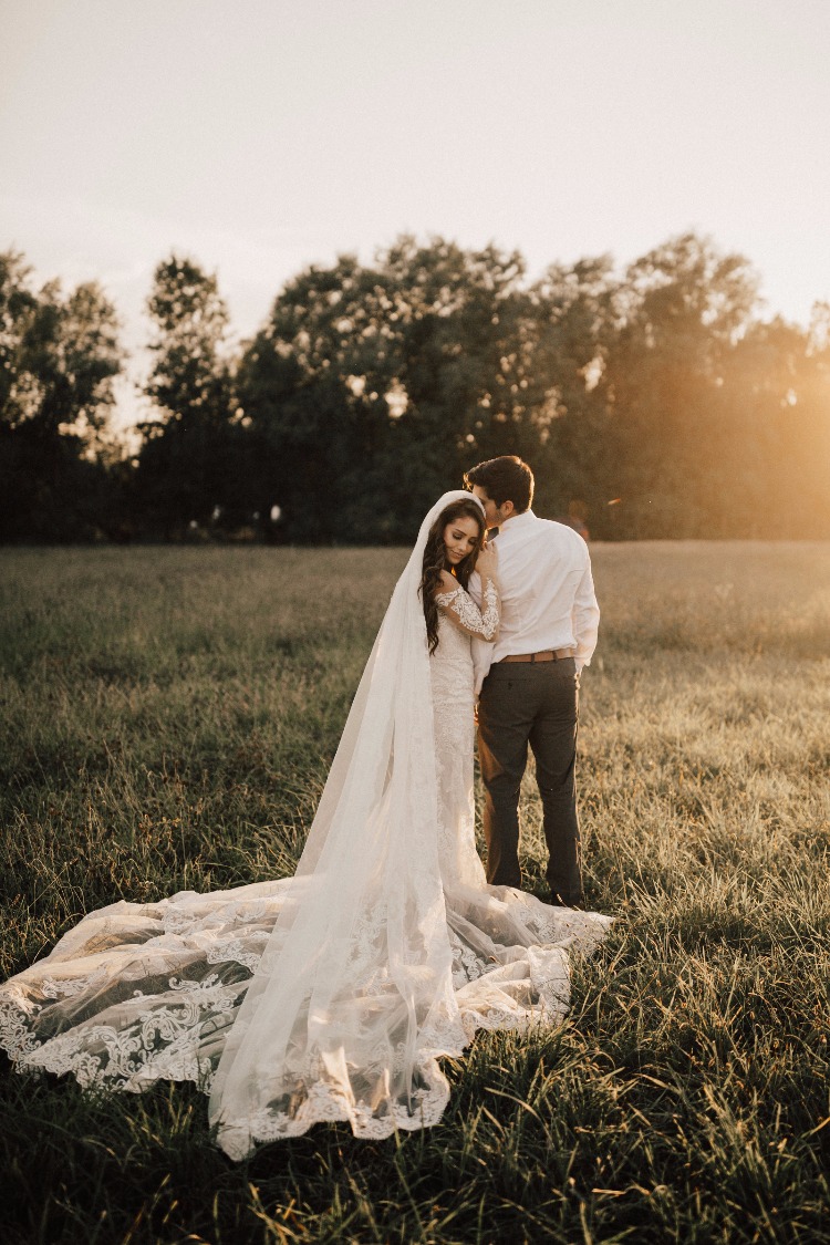 Jade and Jordan's Rustic-Chic Wedding: Touching Moments and Budget Breakdown