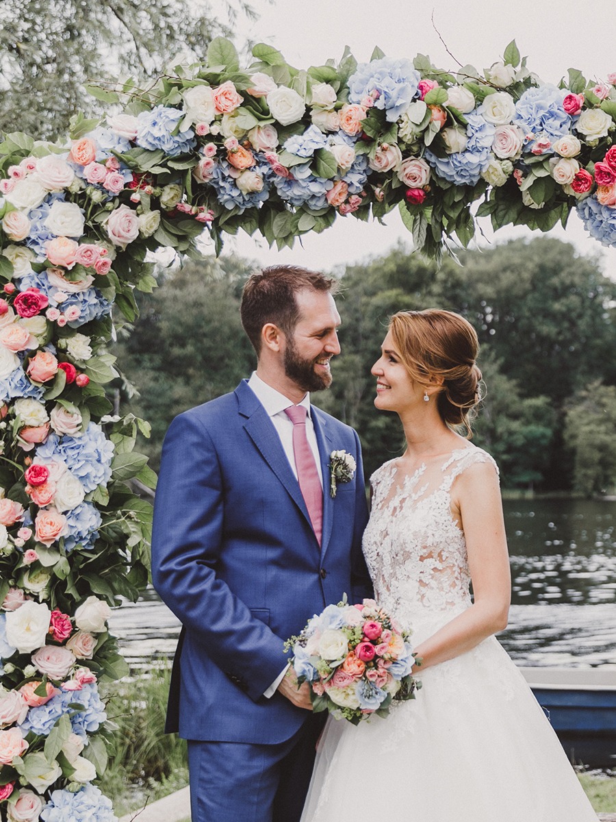Dreamy Summer Wedding in Nauen, Germany: Garden Party Inspiration
