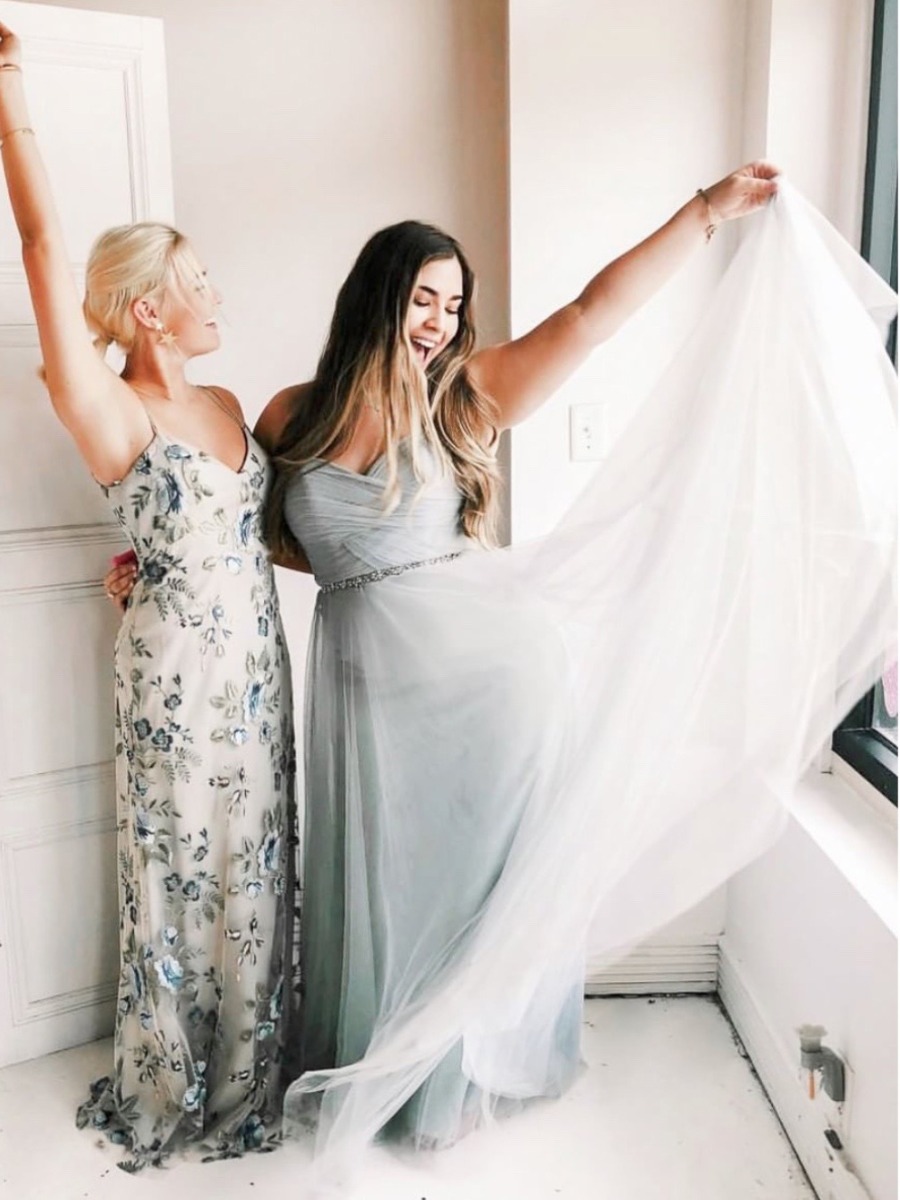 Maid of Honor Survival Guide: Tips to Stay Sane and Be the Best Ever!