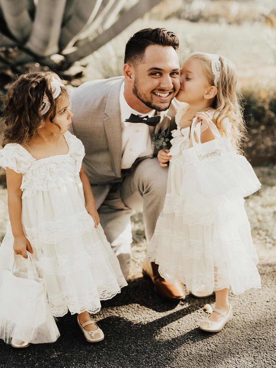 Stress-Free Wedding with Kids: Tips for Parents in Bridal Party