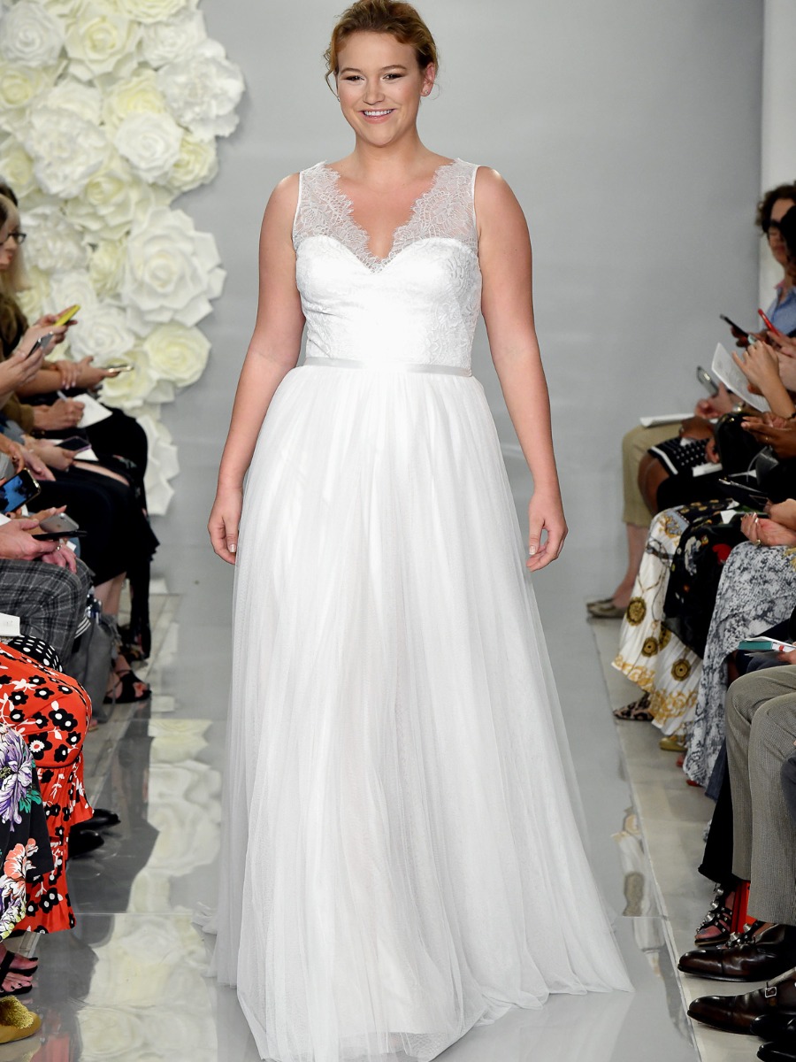THEIA Fall 2019 Bridal Collection: Sophisticated Gowns and a Hint of Size Inclusion
