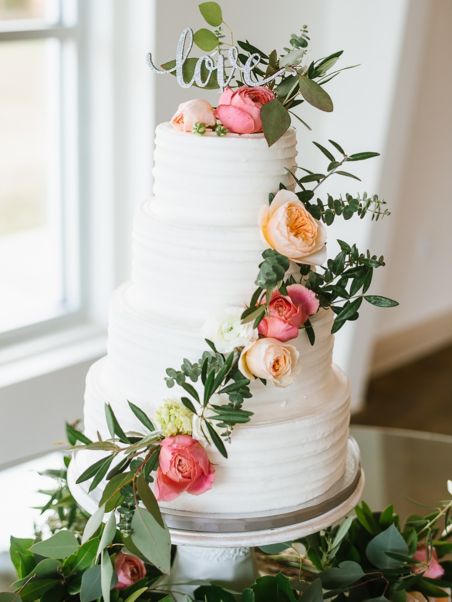 How to Have a Simple Chic Greenery Wedding