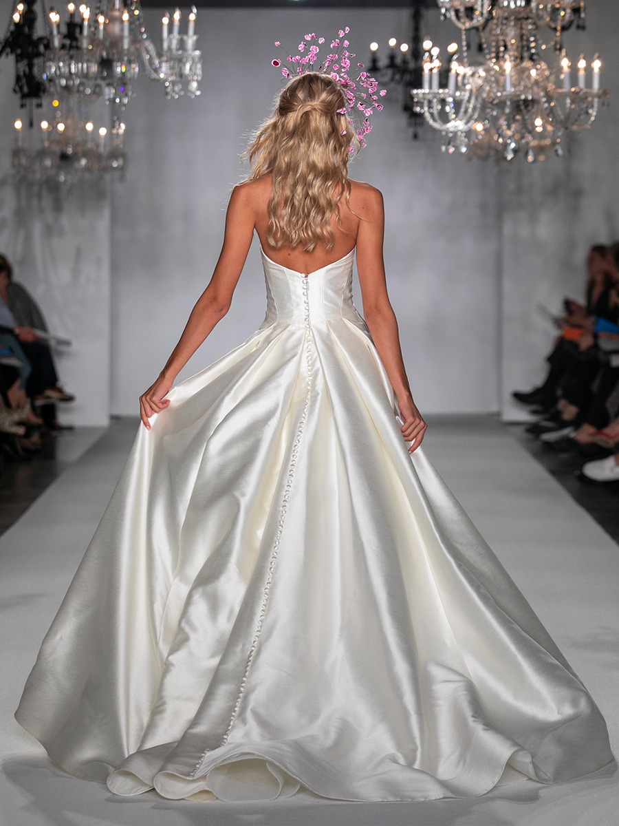 Anne Barge Fall 2020: 20 Years of Timeless Bridal Style