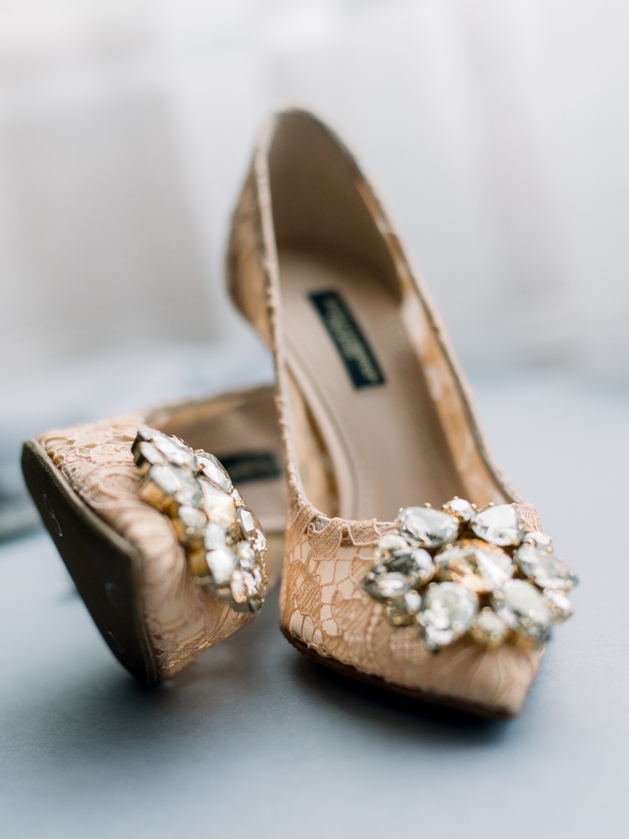 Chic Winter Wedding in Pilsen: Red, Pink, & Copper Celebration of Love