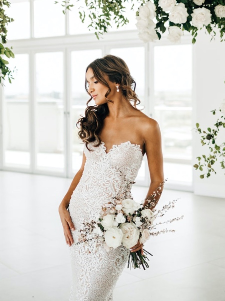 Wedding Planning Tips & Fairytale Flowers by The Bride Candy