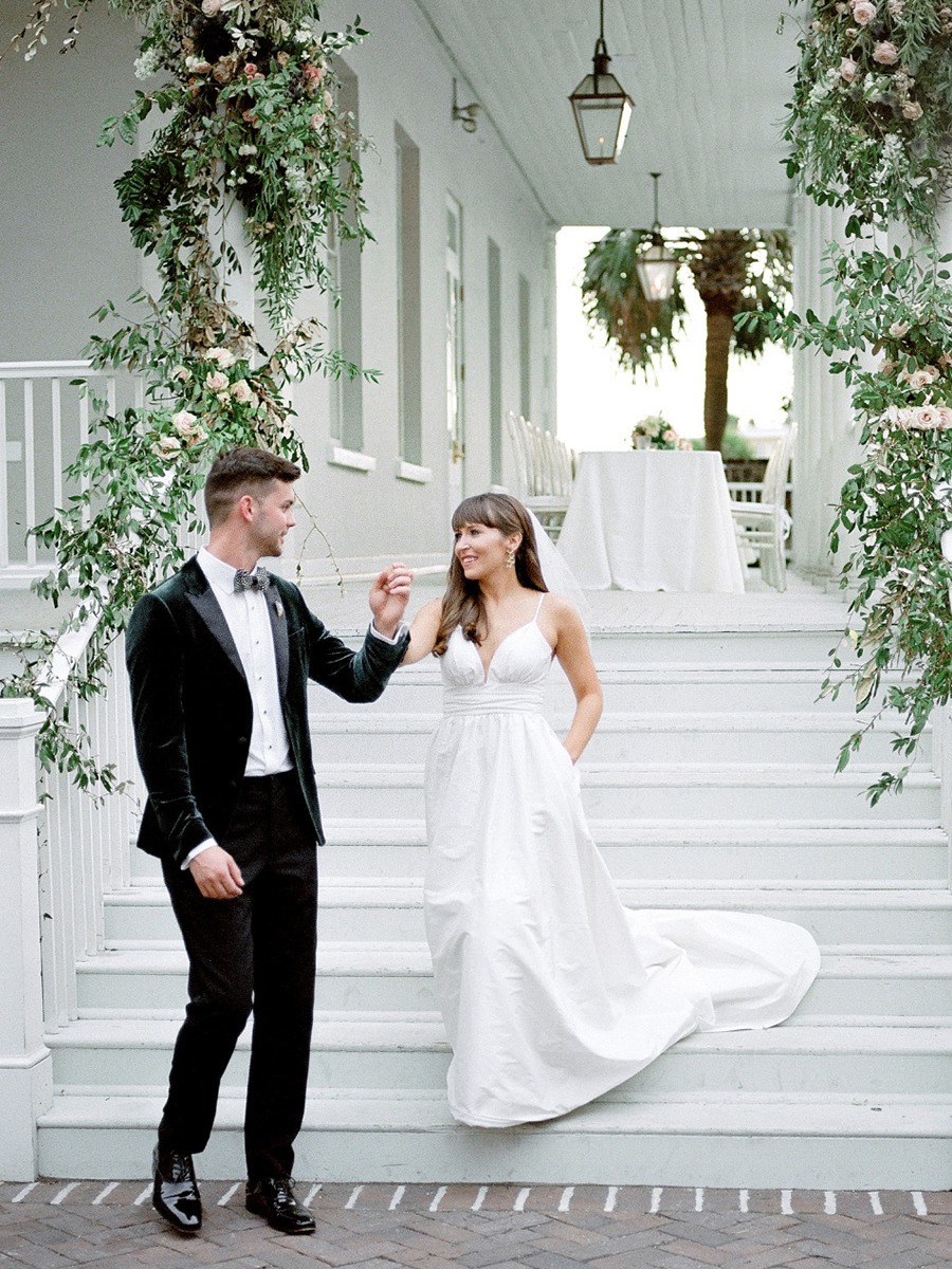 Modern Glam Meets Southern Charm: Kayla & Dillon's Chic Charleston Wedding