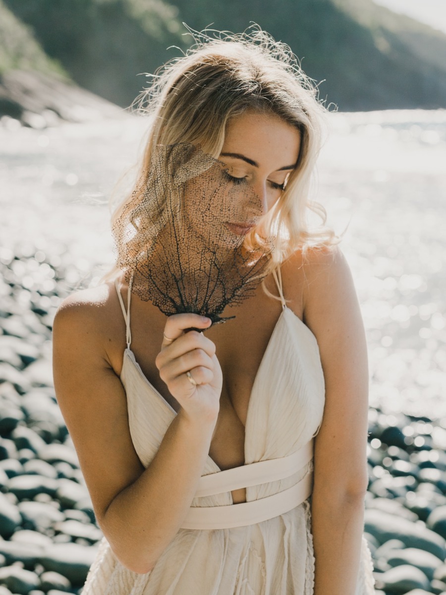 Dramatic Seaside Bridal Editorial at Secluded Mermaid's Chair in Botany Bay