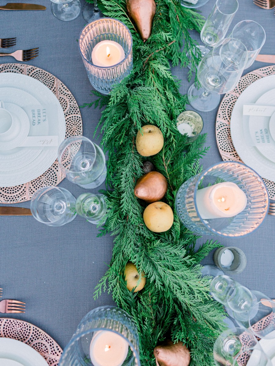 Intimate Holiday Table Setting Ideas for a Festive Celebration