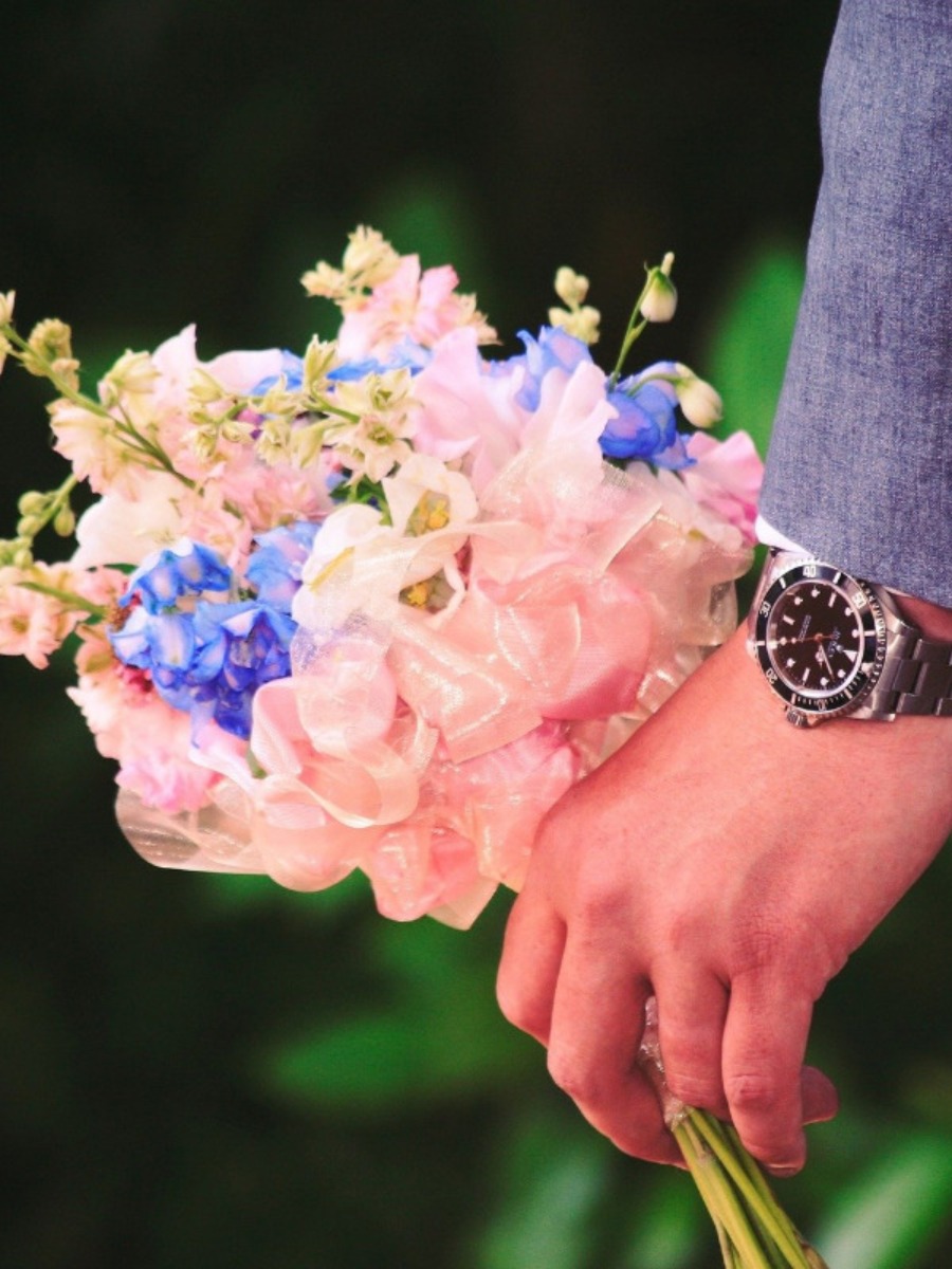 Perfect Gifts for Your New Husband: Cute & Unique Ideas