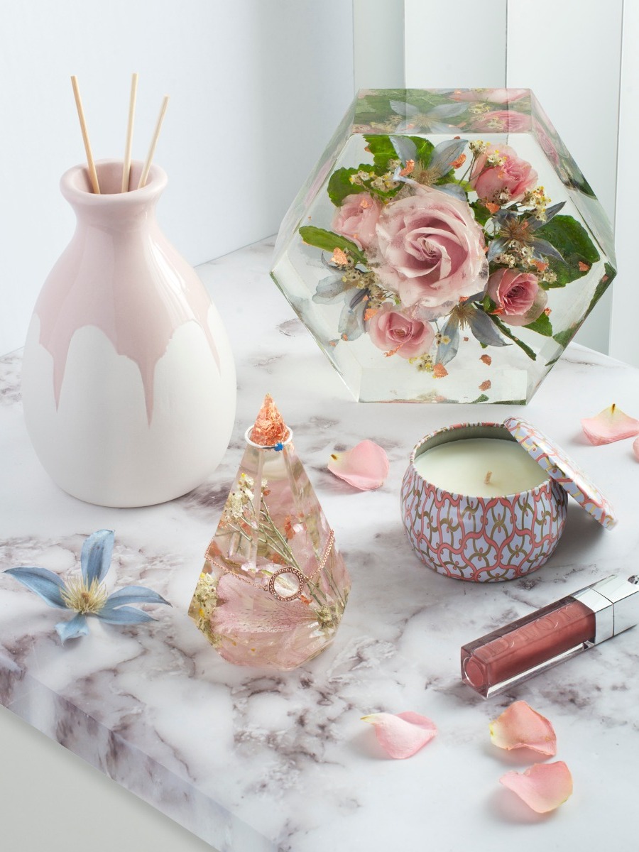 Cherish Floral Preservation: Preserve Your Wedding Flowers in Resin