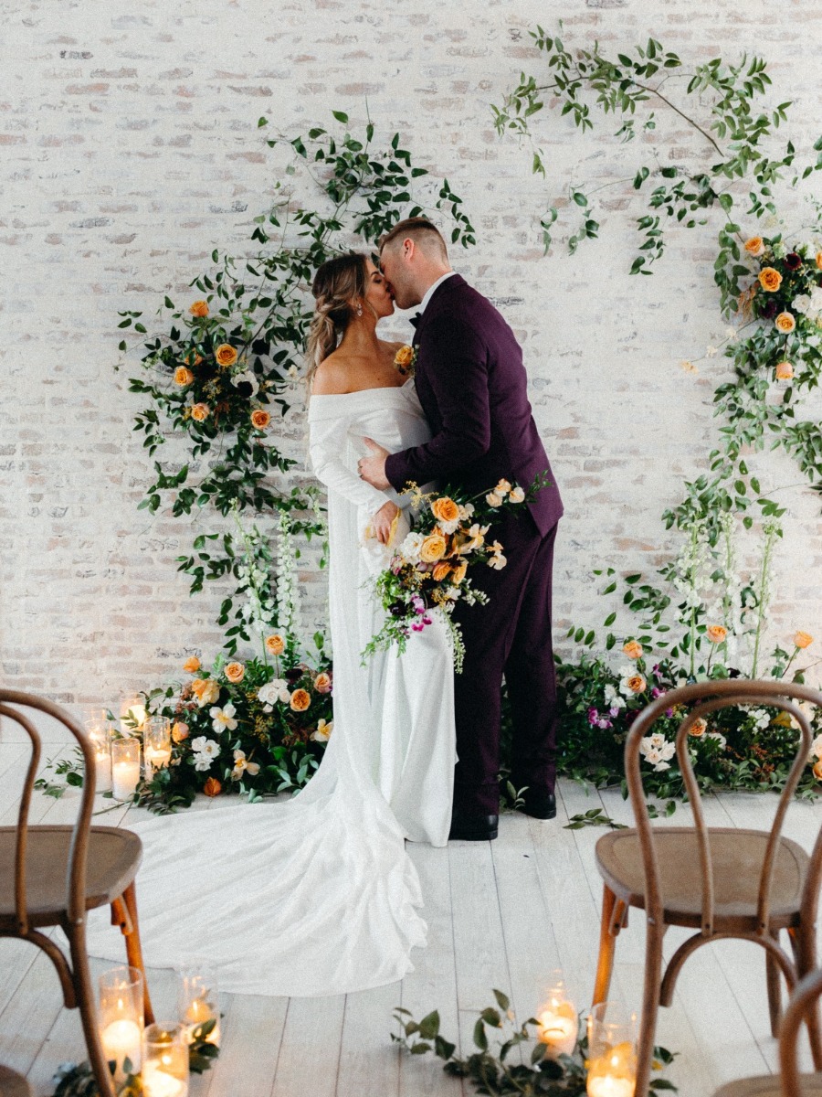 Brighten Your Winter Wedding: Sunny Yellows & Greens in Snowy Idaho