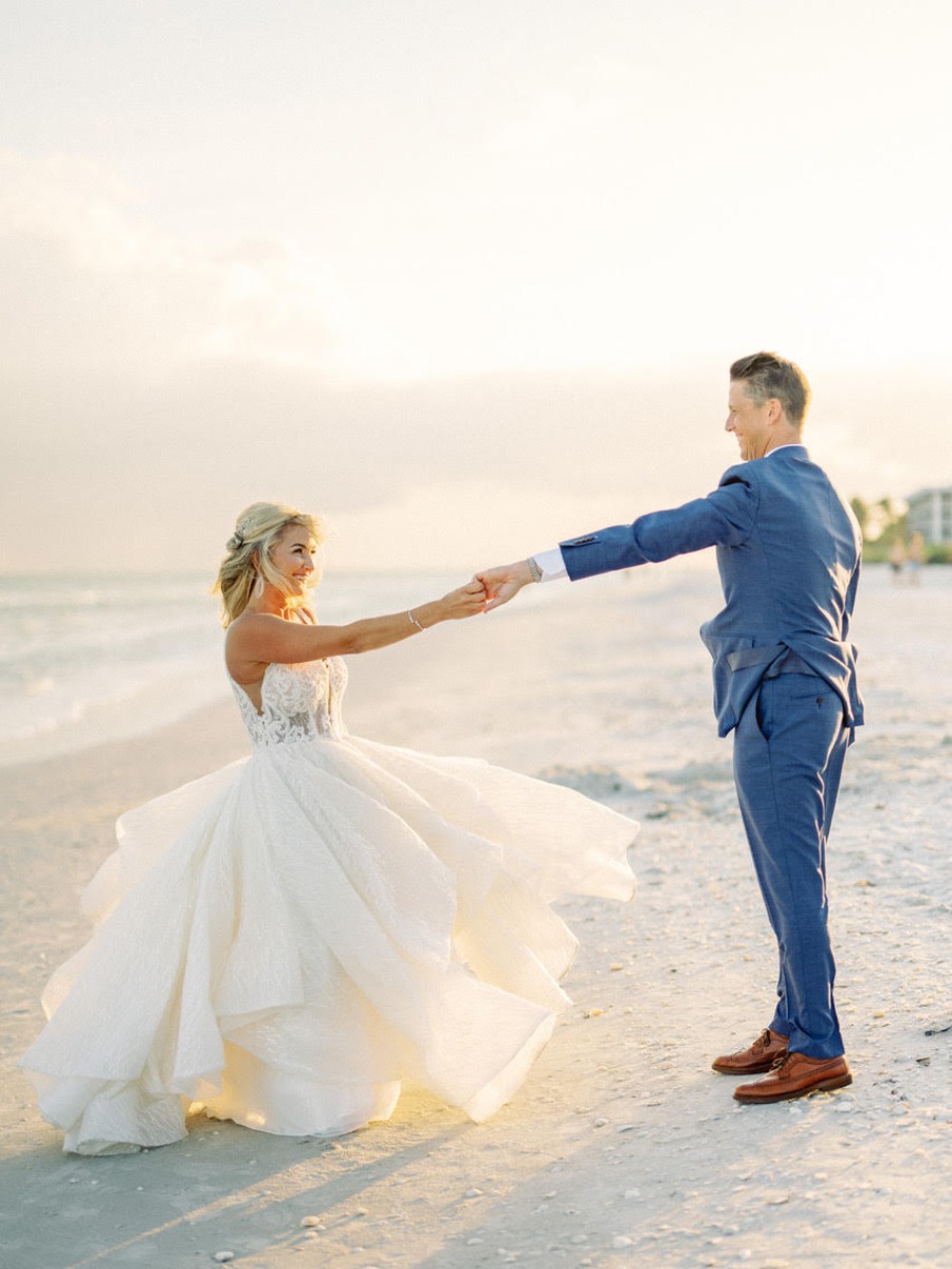 Fort Myers & Sanibel: Dreamy Beach Wedding Venues Revealed!