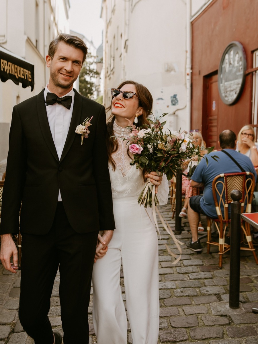 Write an expressive, SEO-friendly title about a Paris elopement.