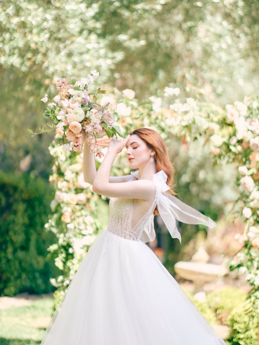 Enchanted Garden Wedding: Fairytale Inspiration with Pastel Blooms