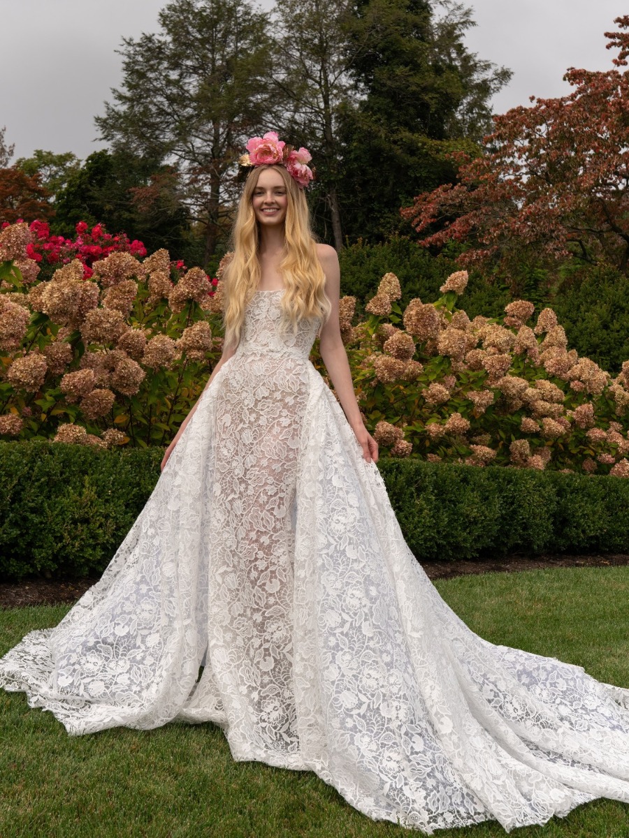 Reem Acra's Love From Above Collection: Modern Romance Bridal