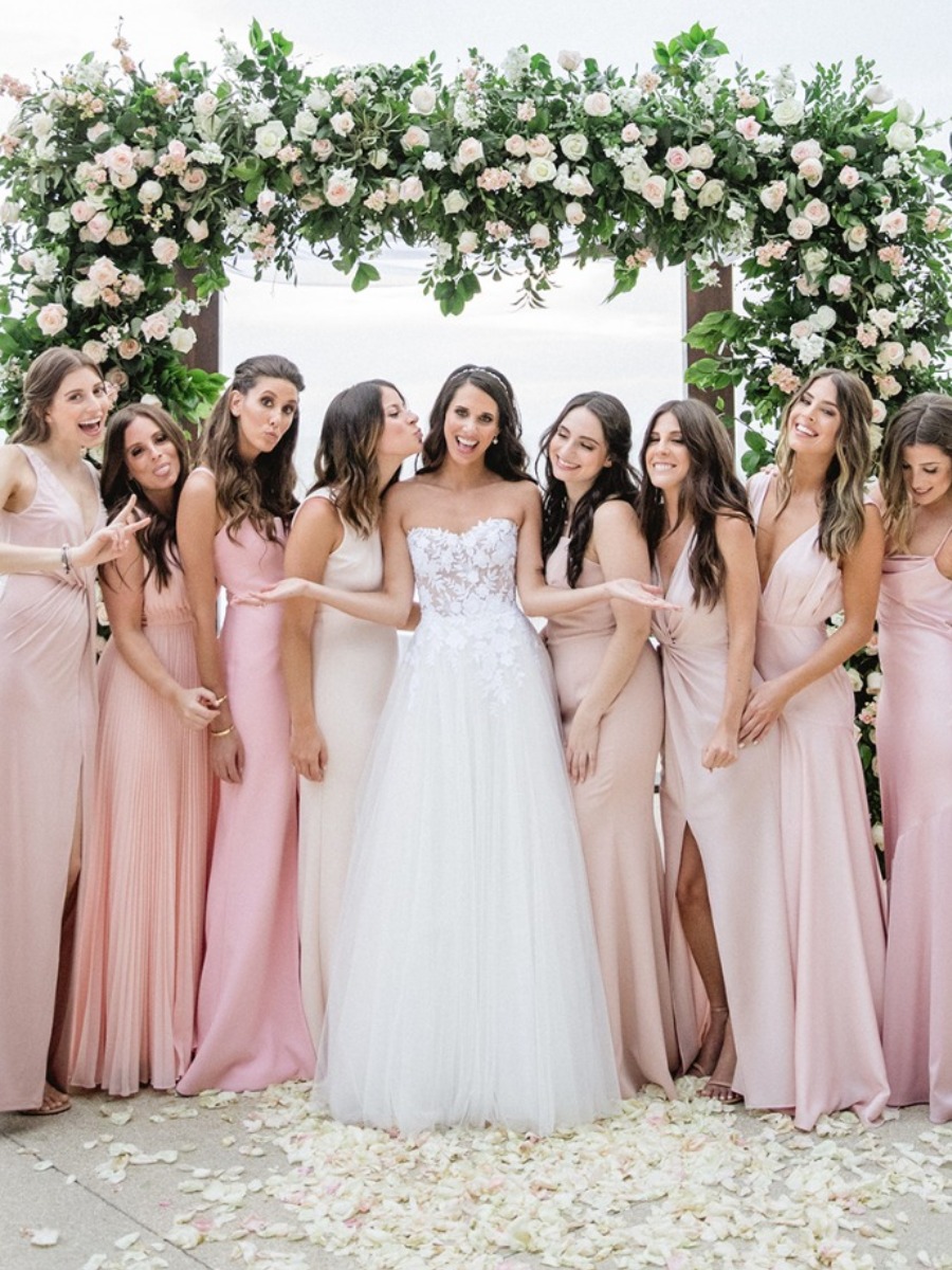 NY Couple Trusts Planners for Chic Cabo Wedding