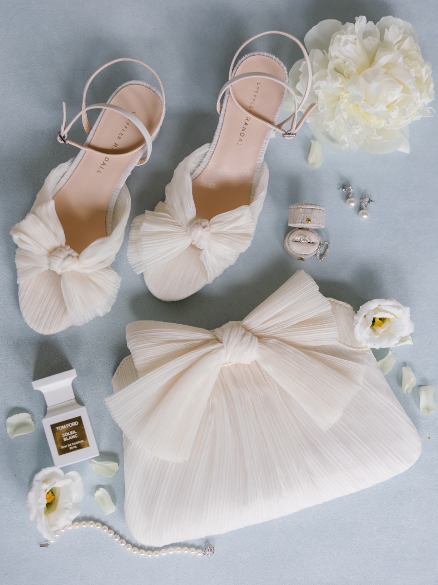 This couple hired a content creator for their timeless NY wedding