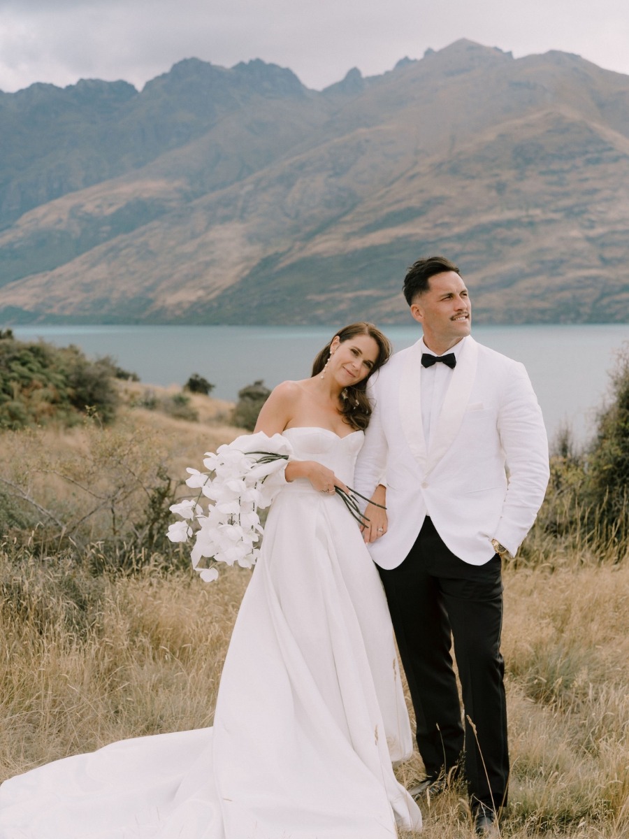 Answering the question: What would a luxury wedding planner do?