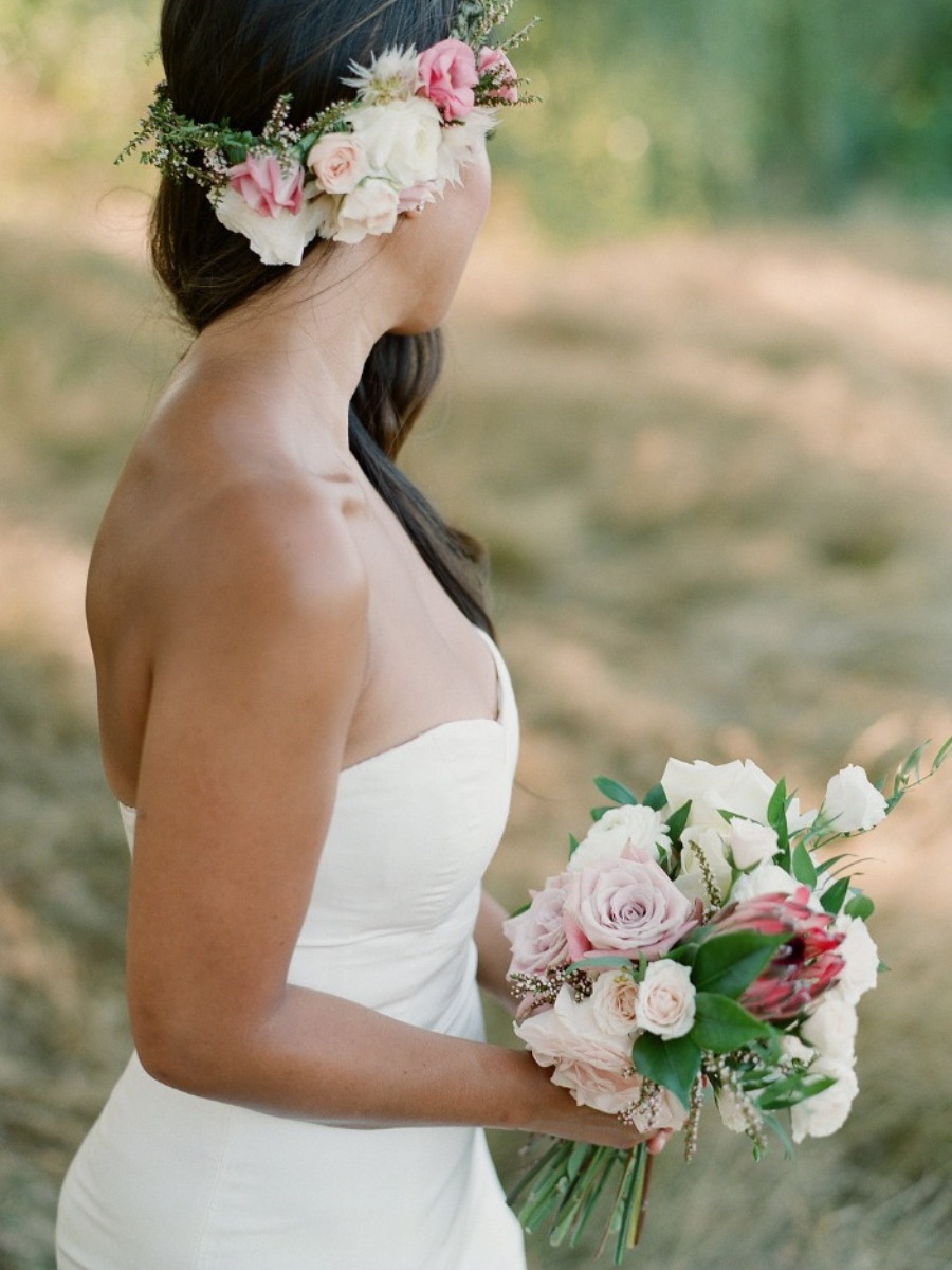 Minimalist Gold & White Lake Wedding: A Romantic Affair