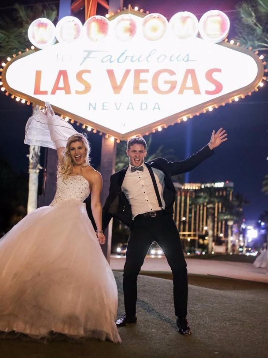 Las Vegas Destination Weddings: Fun for Everyone from Grandma to the Groom