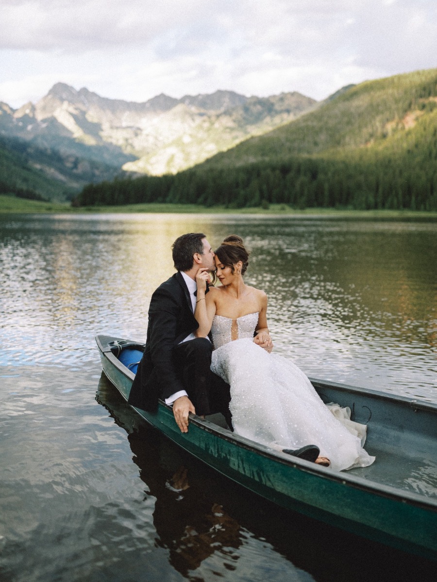 This refined rustic wedding in vail is glamping at its finest