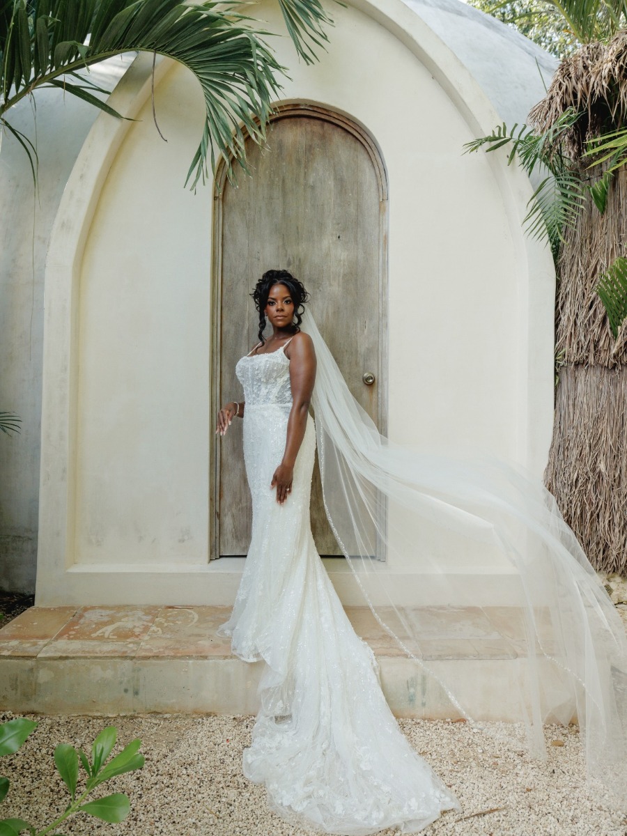 Vibey tropical wedding in tulum with a stunning color palette