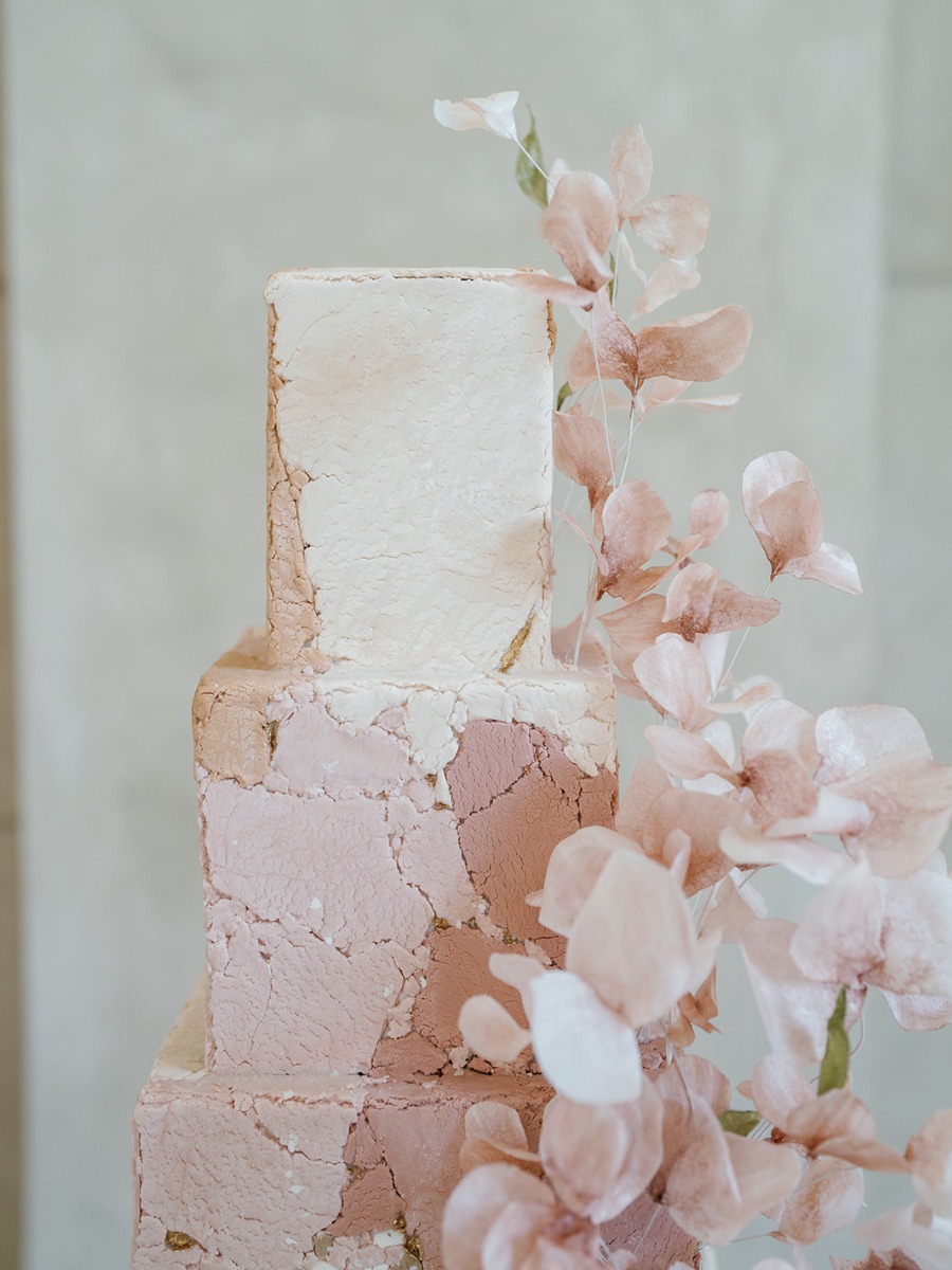 Tuscan romance meets california charm in this pastel-centered shoot