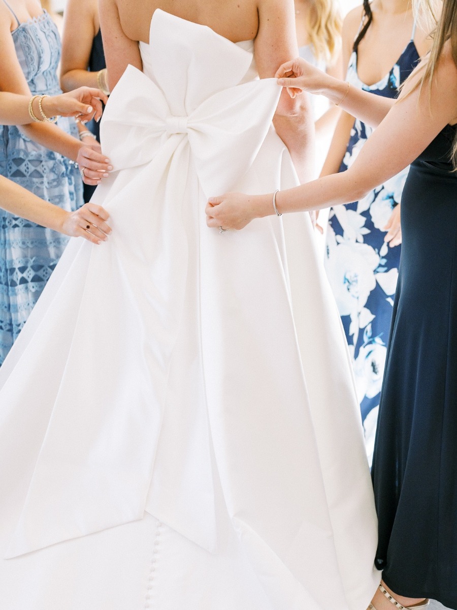 Blue & white chinoiserie-inspired wedding at a winery in virginia