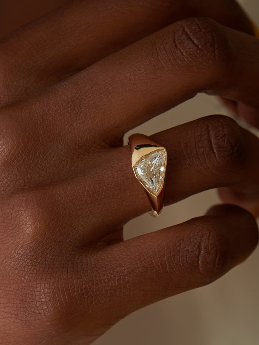 Bold and modern engagement rings for the bride who wants to stand out