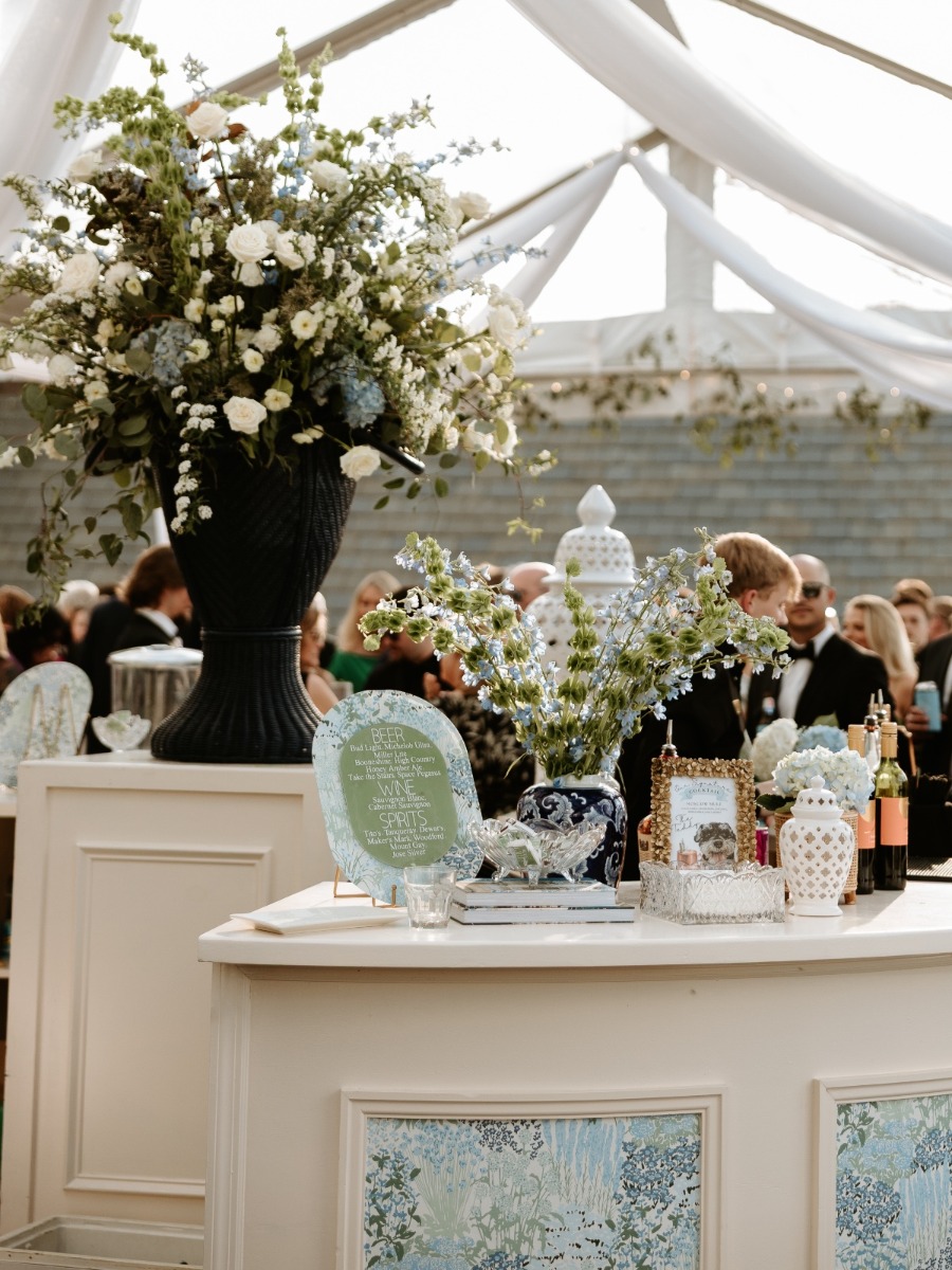 Bride shares a genius DIY hack that from her country club wedding
