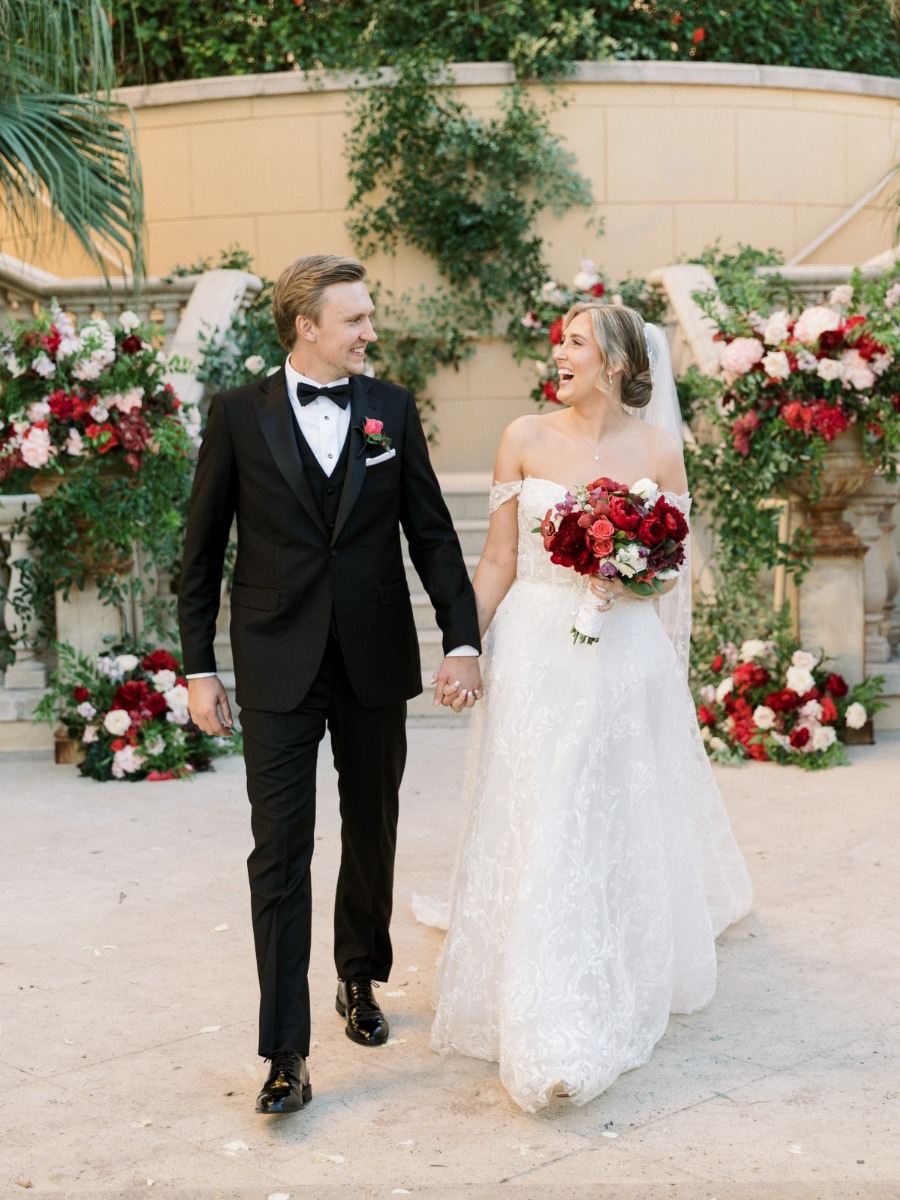 A fall wedding that proves why roses bring the romance year round