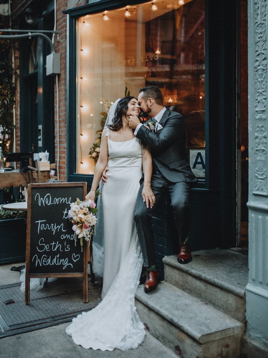 This small NYC wedding meant big opportunities to involve every guest