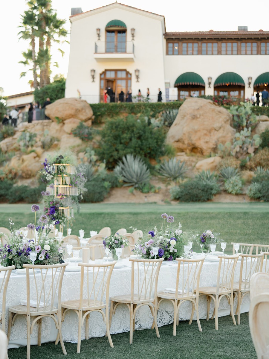 750 guests attended this luxe wedding with showstopping centerpieces
