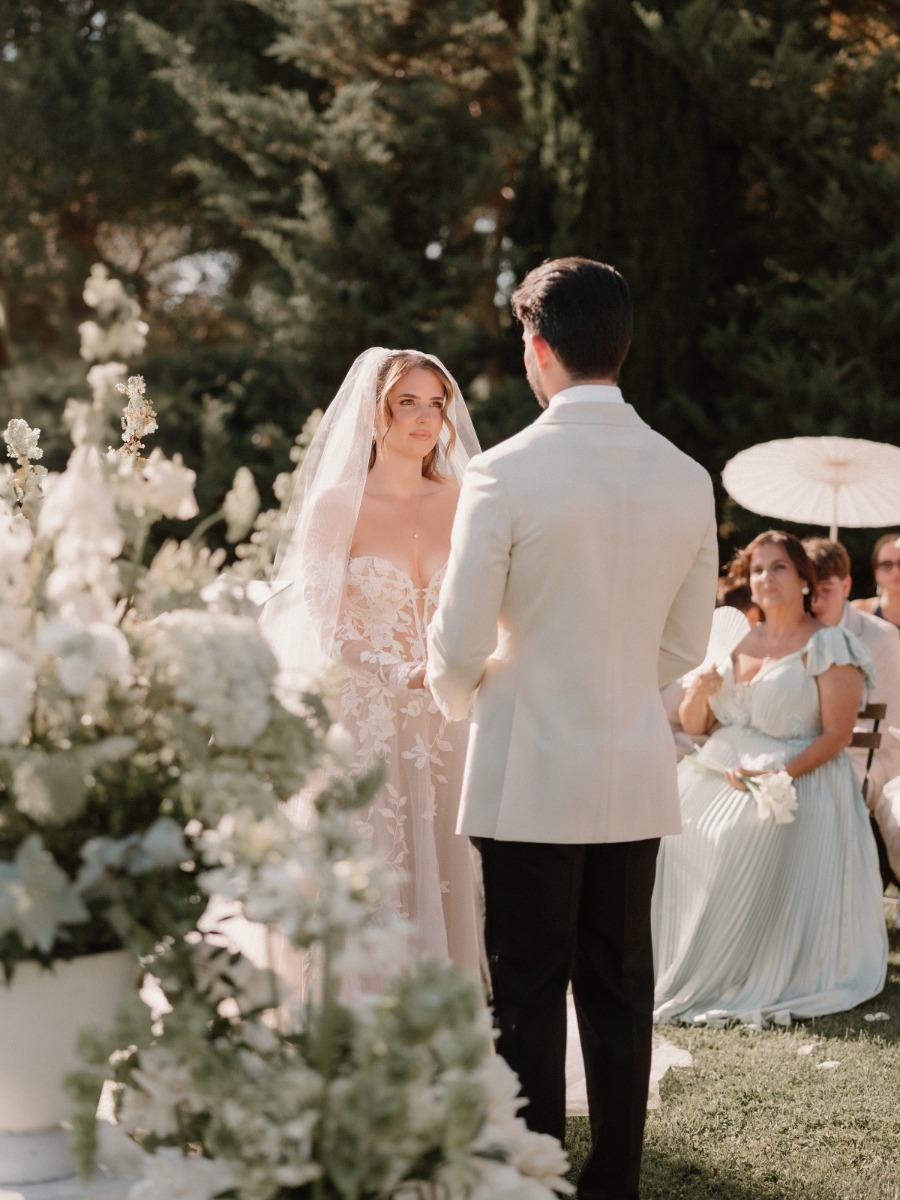 Sensual textures take center-stage at this dreamy tuscan wedding