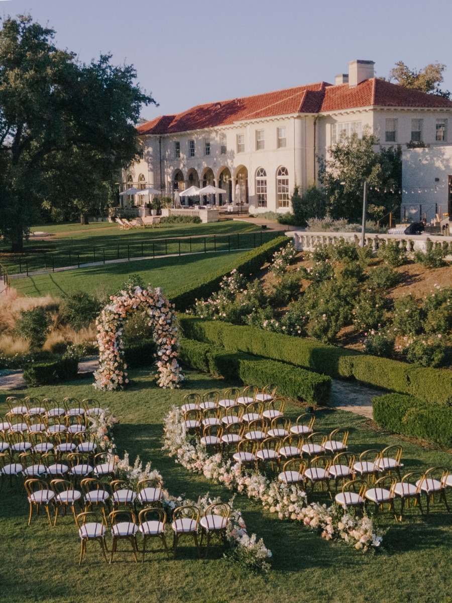 Director bride produced her own cinematic estate wedding in Texas