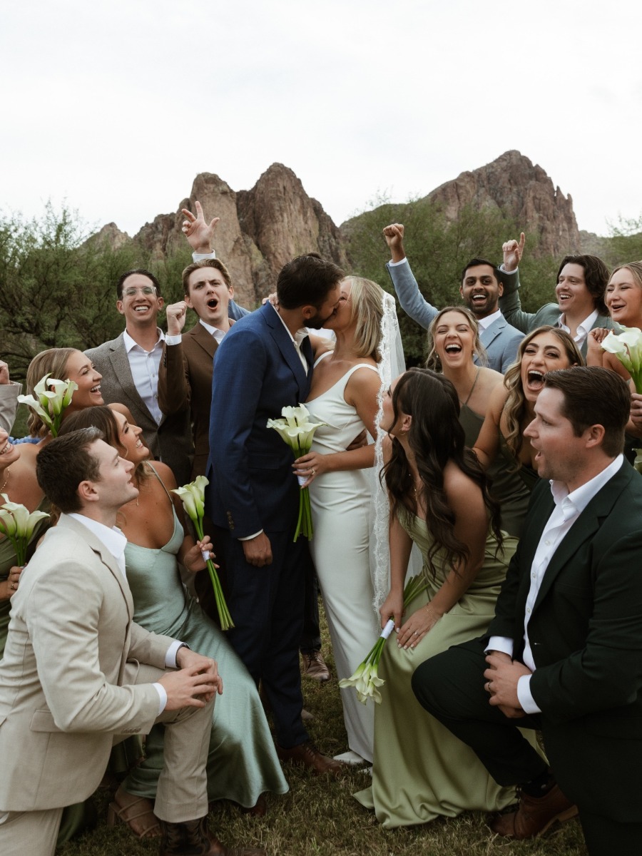 A laidback lakeside celebration under the arizona sky