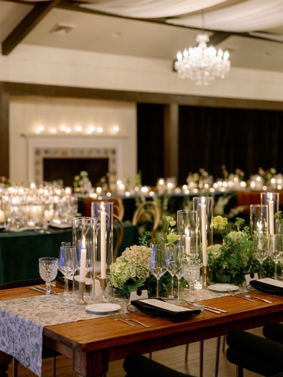 Clean and contemporary ranch wedding inspired by speakeasy vibes