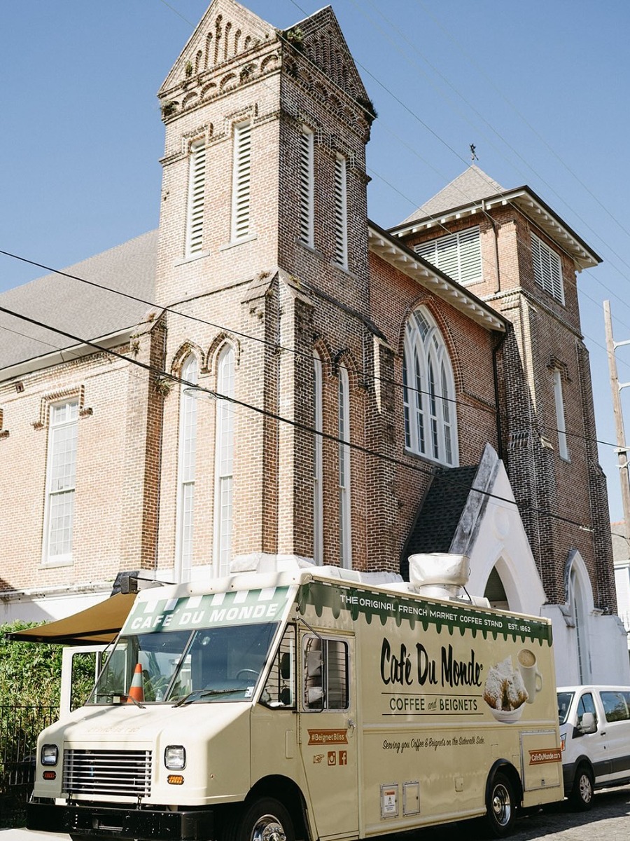 5 ways to infuse new orleans culture into your wedding
