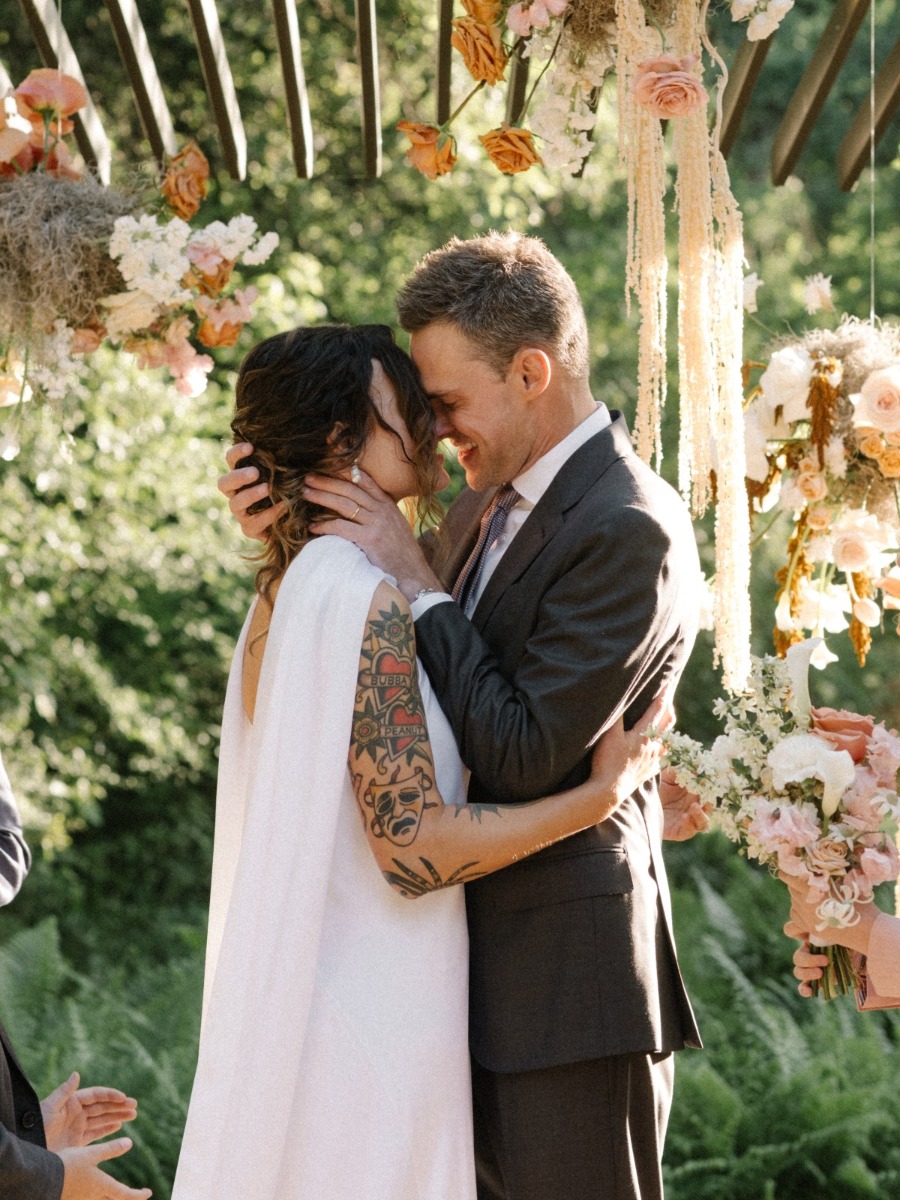 Heir to grocery empire ties the knot in a sculpture garden