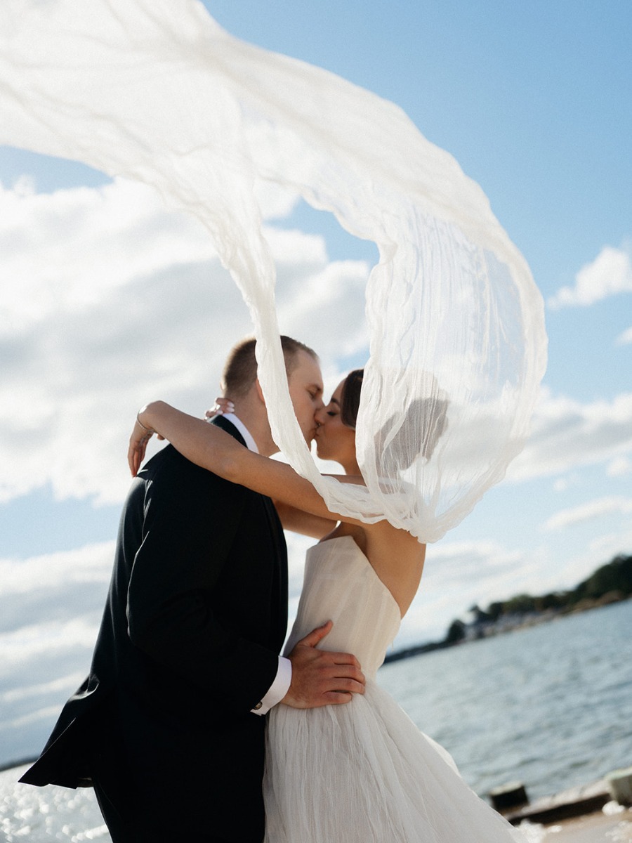 This vineyard wedding is the perfect blueprint for the modern couple