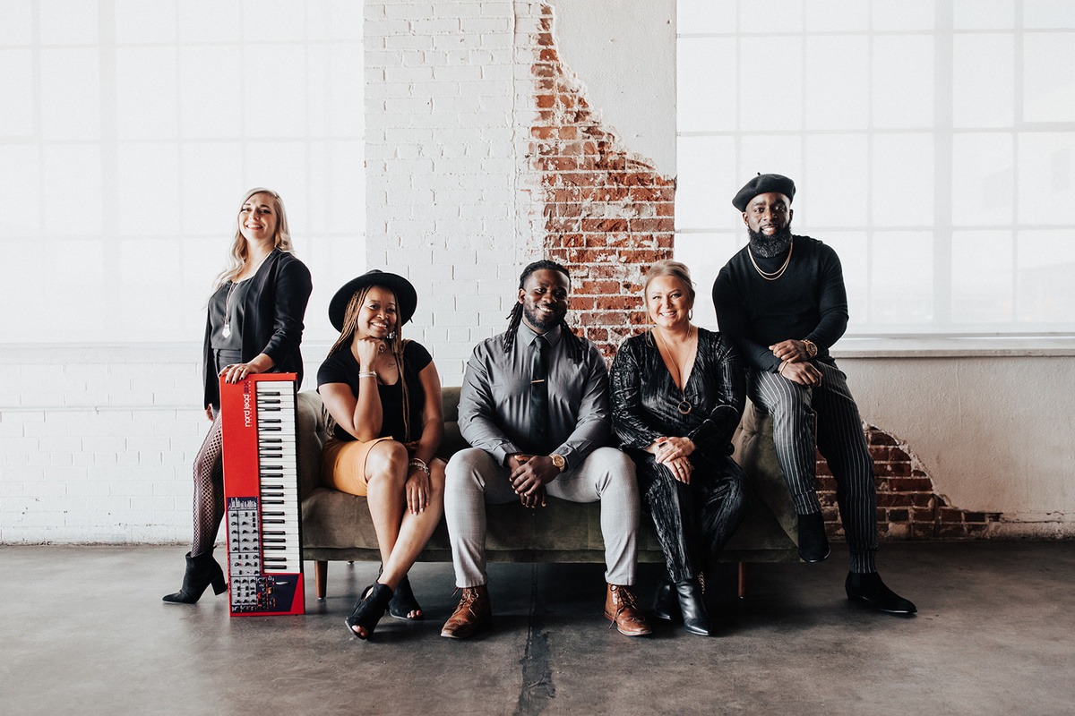 best wedding band in Denver: Diamond Empire Band
